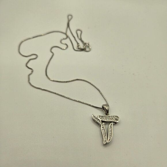 Sterling Silver Jewish Chai Living Charm CZ Pendant Necklace Chain 18" - Picture 2 of 5